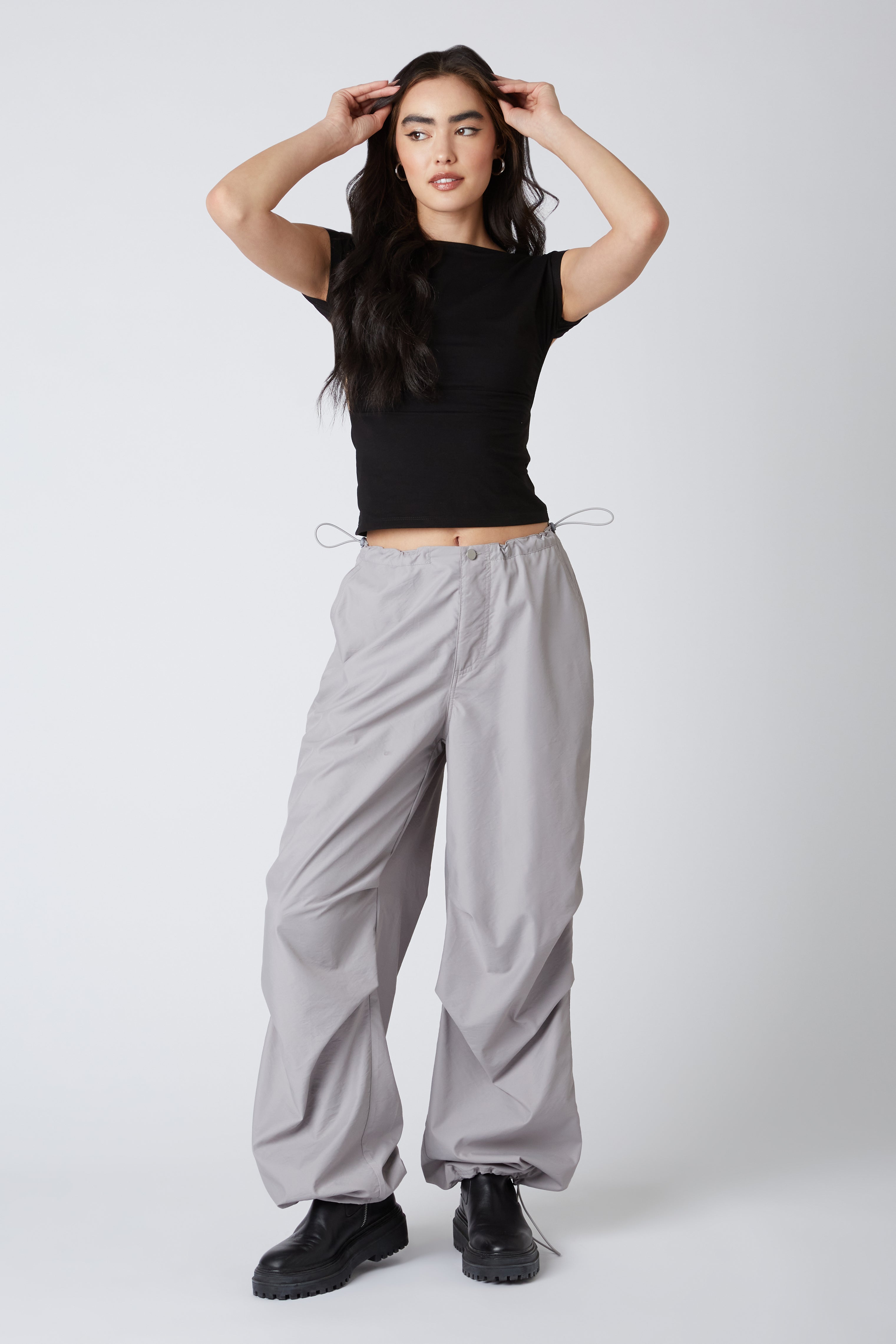 Swish Parachute Pant in Cement Front