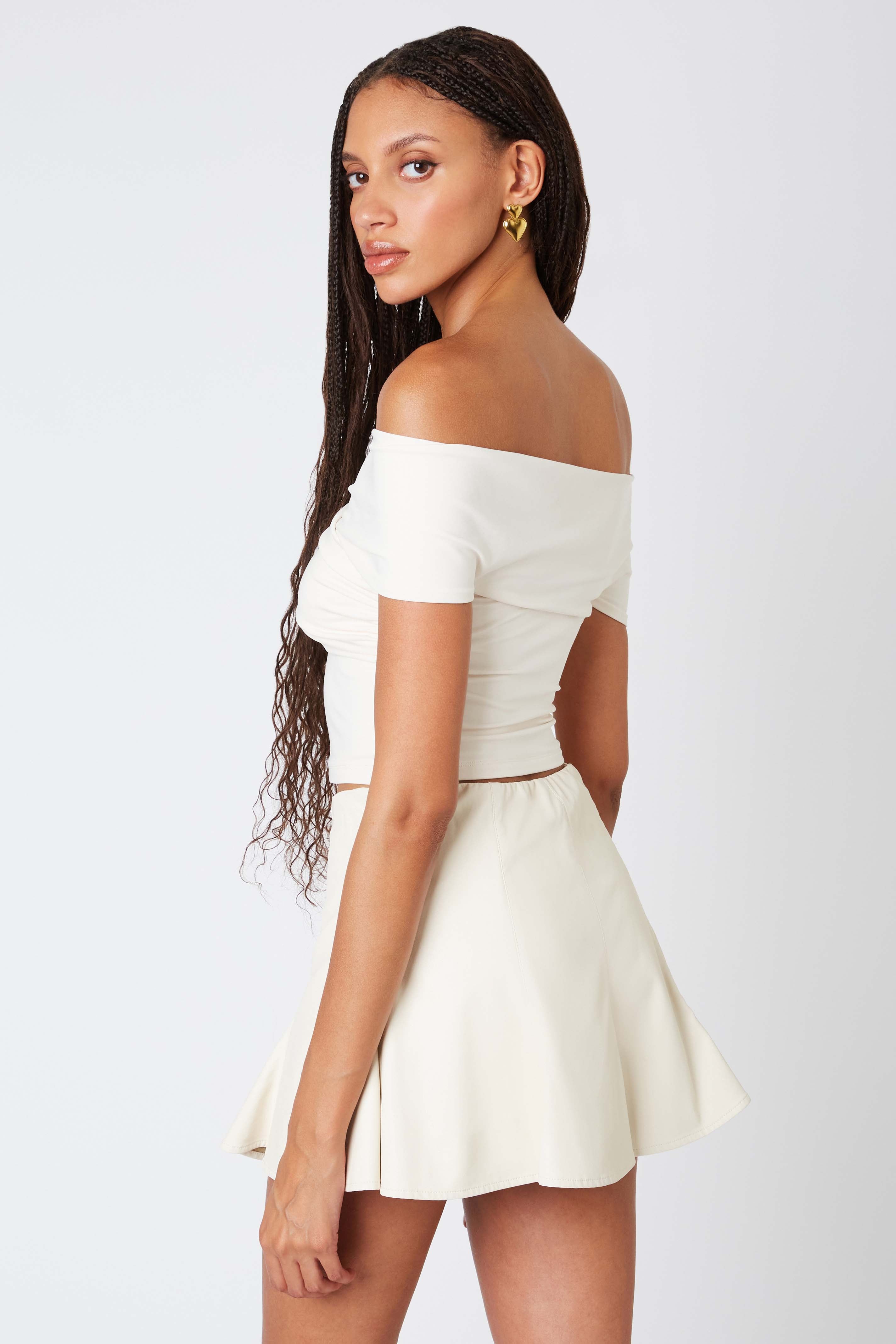 Women's Cold Shoulder T-Shirt – Criss Cross Front, Scoop Neck, Loose Fit, Short Sleeve (White, M)