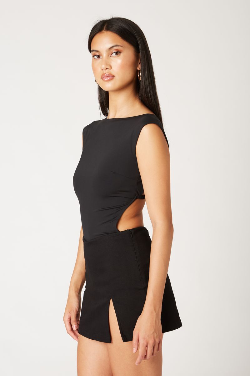 Backless top in black side view
