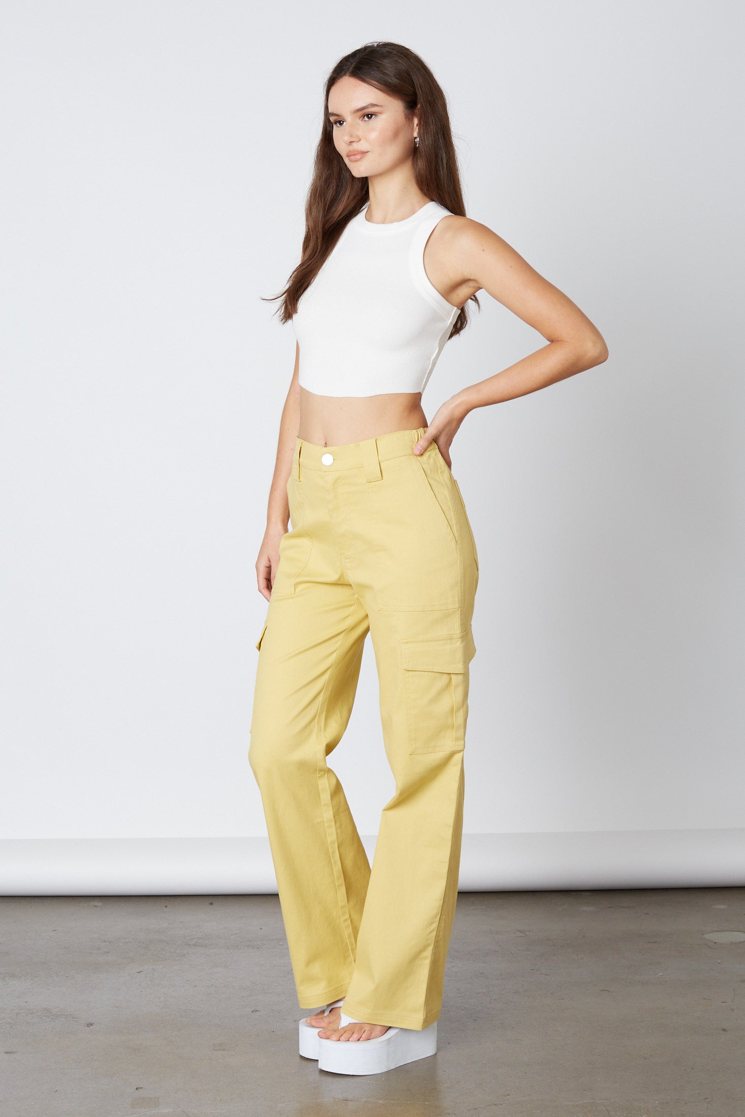 Twill Cargo Pants in Maize Side
