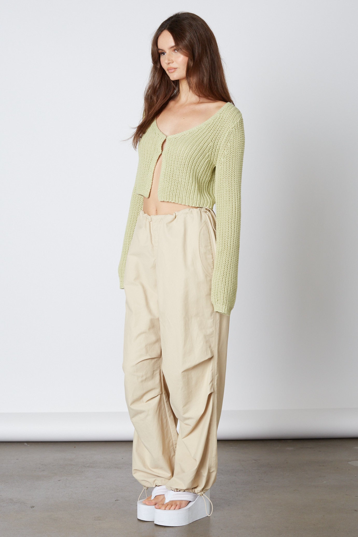 Mid-Rise Parachute Pant in Tan Side